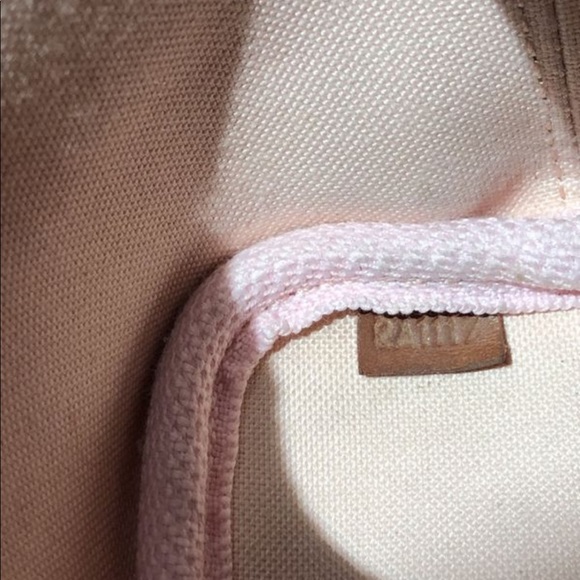 SOLD! - Picture 6 of 7